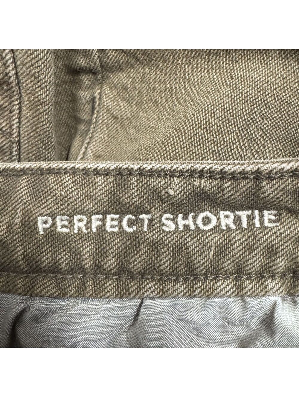 American Eagle Women Denim Shorts Cotton Brown Raw Hem Size 6 Casual - Picture 10 of 11